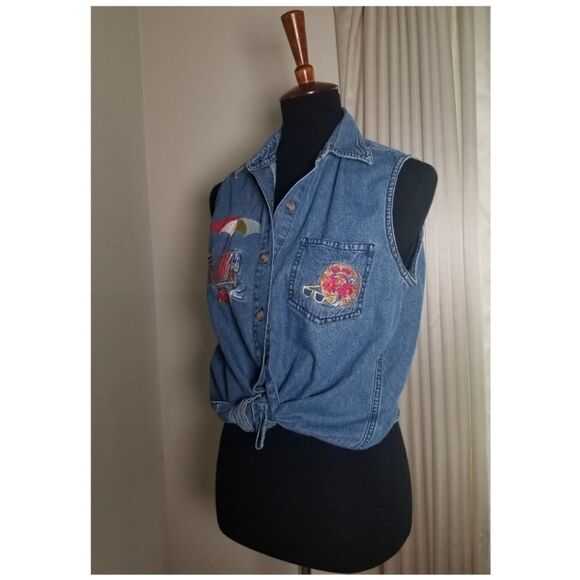 Vintage 90's Embroide Denim Shortsleeve Button Up - Picture 2 of 6